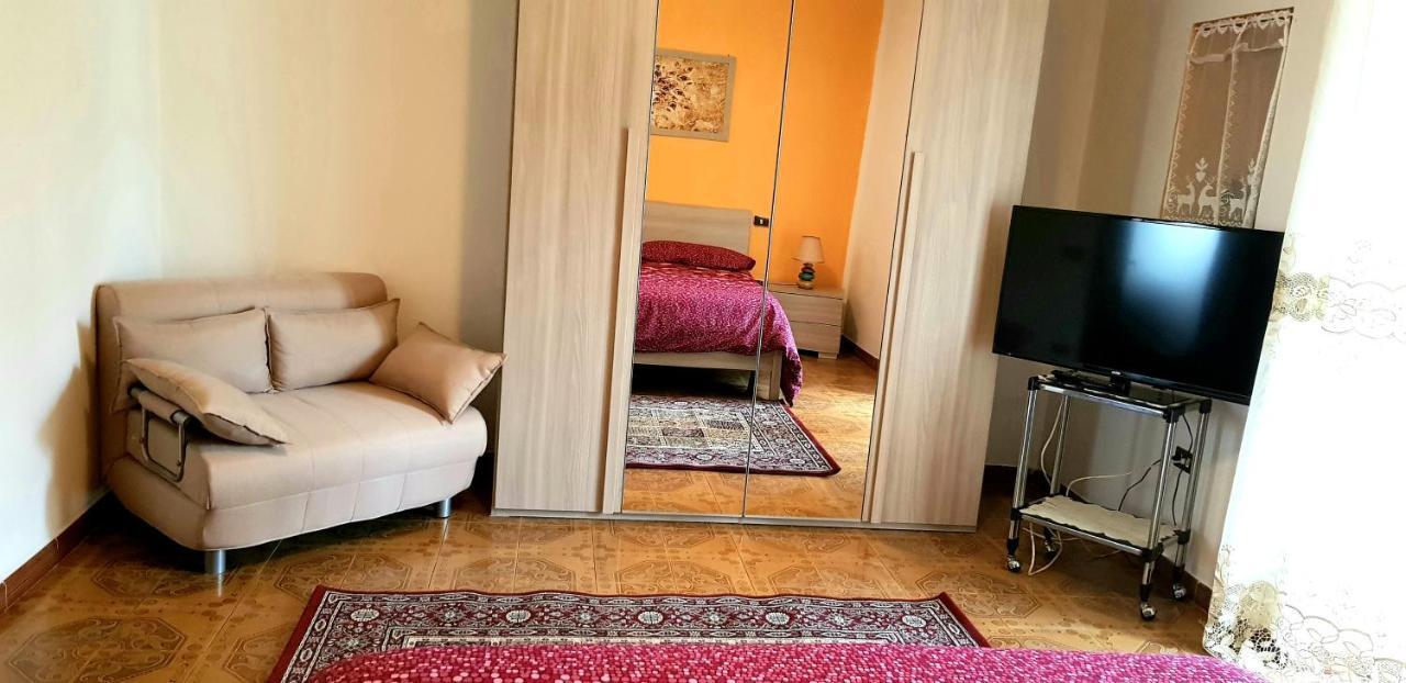 Casa Lory Appartement Pescina Buitenkant foto